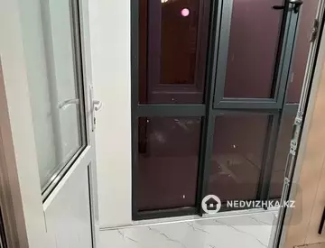 2-комнатная квартира, этаж 7 из 13, 62 м², На длительный срок