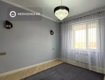 5-комнатная квартира, этаж 2 из 7, 140 м²
