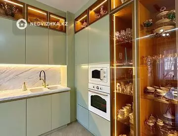 5-комнатная квартира, этаж 2 из 7, 140 м²