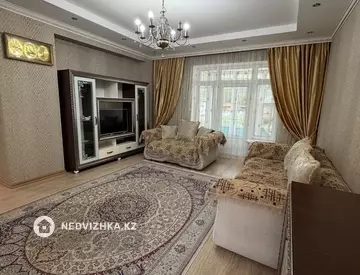 4-комнатный таунхаус, 0.3 соток, 110 м²