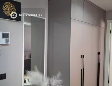 2-комнатная квартира, этаж 4 из 9, 60 м²