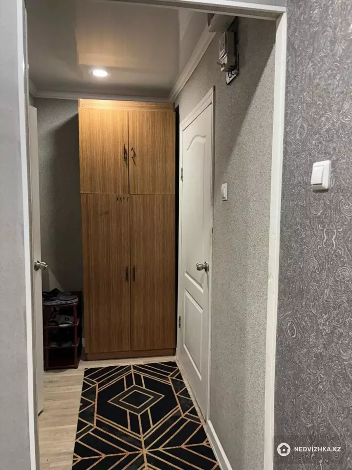 1-комнатная квартира, этаж 3 из 4, 27 м², По часам, фотография 3