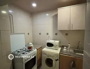 1-комнатная квартира, этаж 3 из 4, 27 м², По часам, миниатюра 6