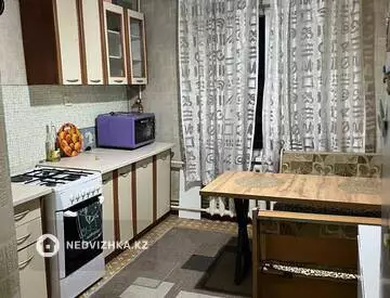 2-комнатная квартира, этаж 4 из 4, 54 м², На длительный срок