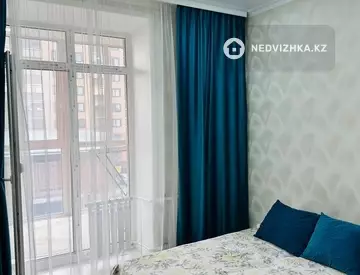2-комнатная квартира, этаж 4 из 5, 40 м², Посуточно