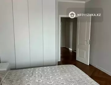 3-комнатная квартира, этаж 8 из 9, 122 м²