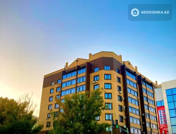 3-комнатная квартира, этаж 8 из 9, 146 м², миниатюра 3