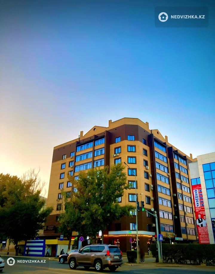 3-комнатная квартира, этаж 8 из 9, 146 м², фотография 3