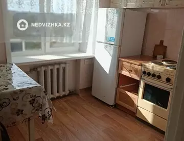 1-комнатная квартира, этаж 3 из 3, 34 м²