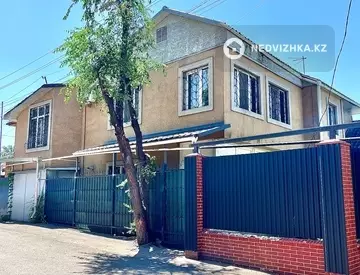 5-комнатный дом, 3 соток, 160 м², На длительный срок