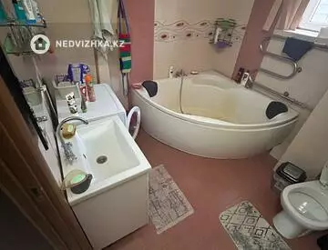 3-комнатная квартира, этаж 3 из 4, 65 м²