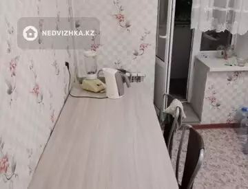 2-комнатная квартира, этаж 4 из 5, 49 м²