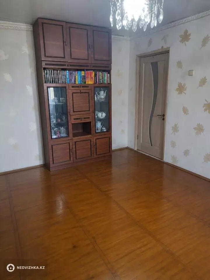 4-комнатная квартира, этаж 2 из 2, 90 м², фотография 4