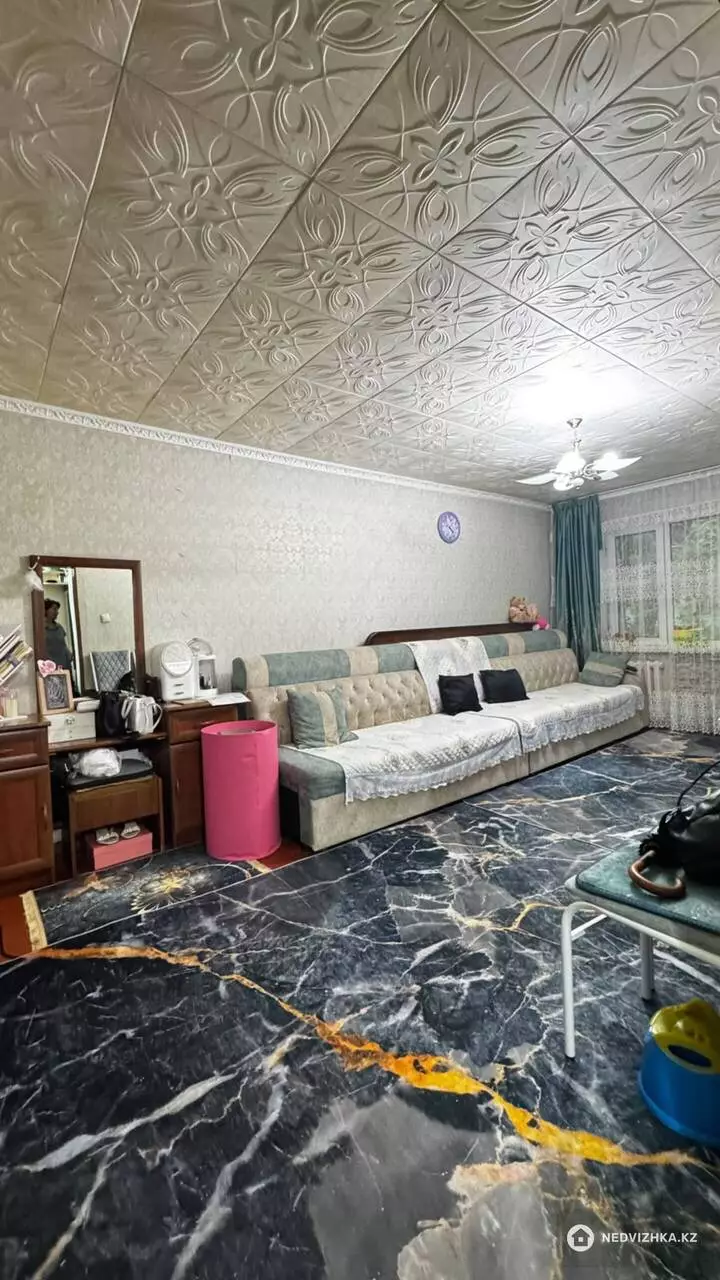 2-комнатная квартира, этаж 1 из 5, 44 м², фотография 3