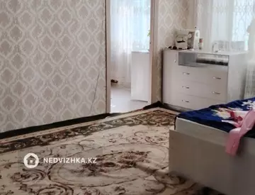 2-комнатная квартира, этаж 1 из 4, 42 м²