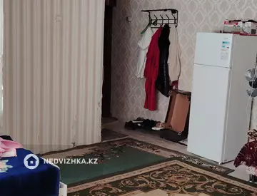 2-комнатная квартира, этаж 1 из 4, 42 м²