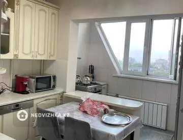 3-комнатная квартира, этаж 6 из 9, 75 м², миниатюра 3