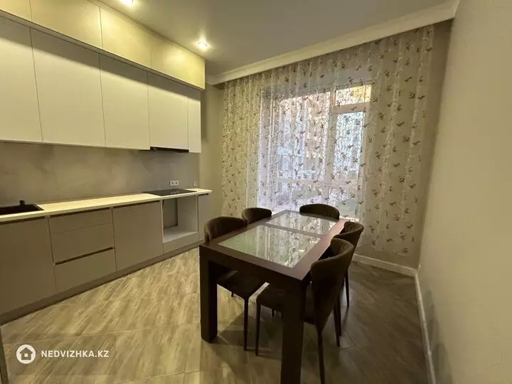 2-комнатная квартира, этаж 2 из 12, 59 м², фотография 3