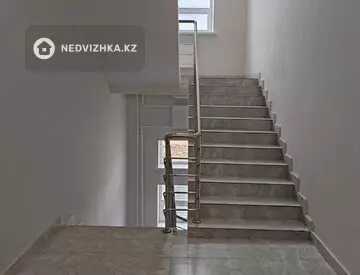 2-комнатная квартира, этаж 2 из 12, 59 м², миниатюра 10