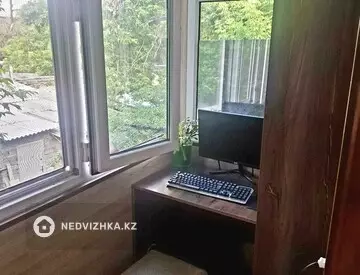 2-комнатная квартира, этаж 2 из 2, 48 м², миниатюра 10