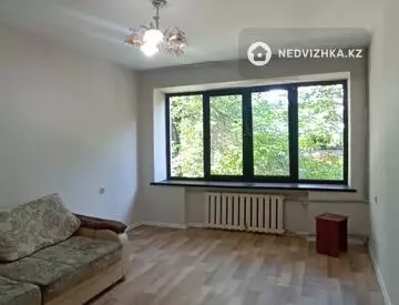 3-комнатная квартира, этаж 2 из 5, 93 м², На длительный срок