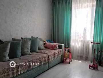 4-комнатная квартира, этаж 4 из 5, 70 м²