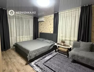 1-комнатная квартира, этаж 3 из 4, 32 м², Посуточно