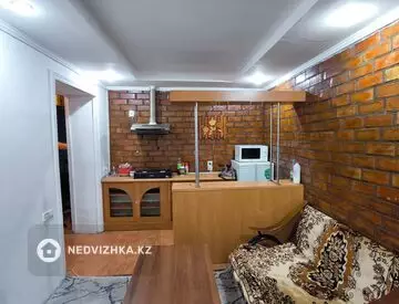 1-комнатная квартира, этаж 4 из 4, 30 м²