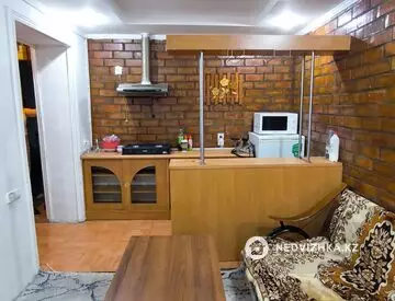 1-комнатная квартира, этаж 4 из 4, 30 м²
