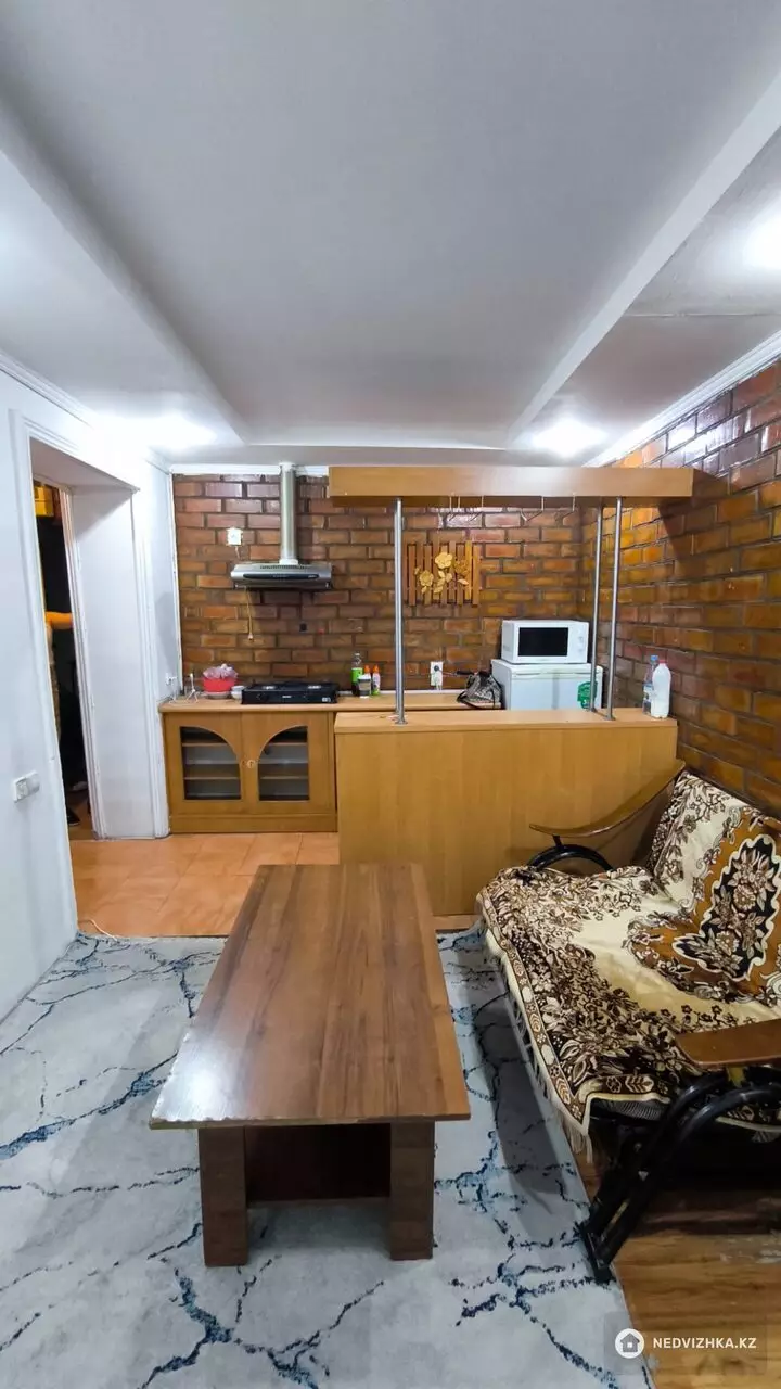 1-комнатная квартира, этаж 4 из 4, 30 м², фотография 5