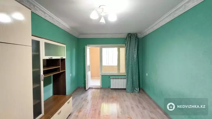 2-комнатная квартира, этаж 3 из 5, 58 м², фотография 2
