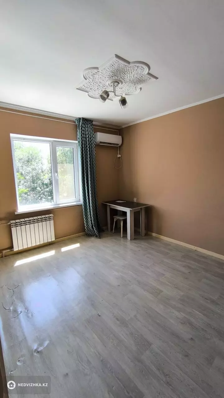 2-комнатная квартира, этаж 3 из 5, 58 м², фотография 4