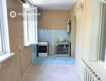 2-комнатная квартира, этаж 3 из 5, 58 м², миниатюра 11