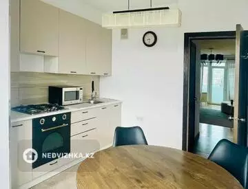 3-комнатная квартира, этаж 5 из 5, 80 м², миниатюра 12