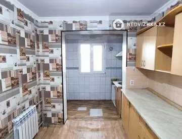 3-комнатная квартира, этаж 5 из 5, 60 м²
