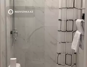 1-комнатная квартира, этаж 9 из 9, 40 м², На длительный срок