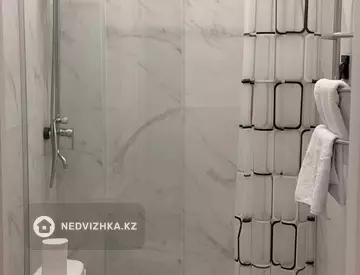 1-комнатная квартира, этаж 9 из 9, 40 м², Посуточно
