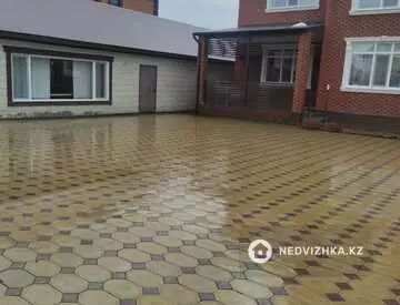 6-бөлмелі үй, 8 соттық, 300 м², 2-нобай