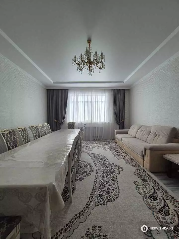 6-комнатный дом, 8 соток, 300 м², фотография 4