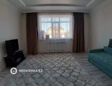 6-бөлмелі үй, 8 соттық, 300 м², 11-нобай
