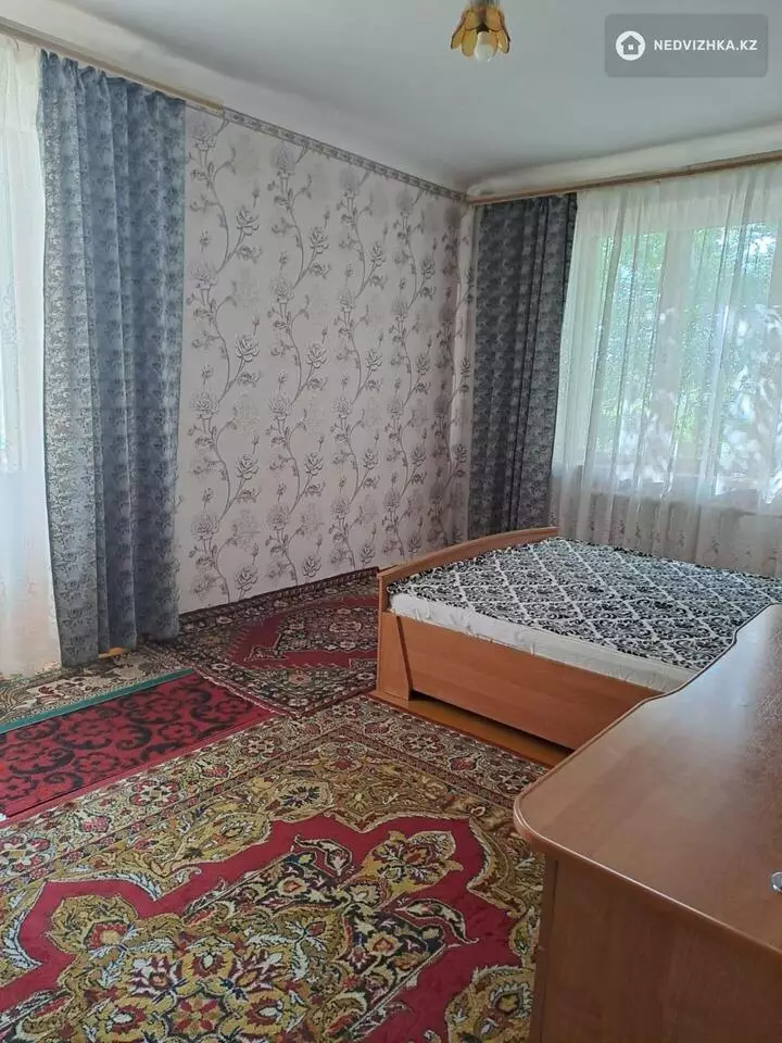 3-комнатная квартира, этаж 3 из 3, 75 м², фотография 3