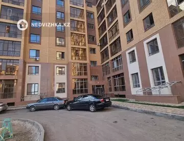 4-комнатная квартира, этаж 5 из 9, 103 м², миниатюра 2