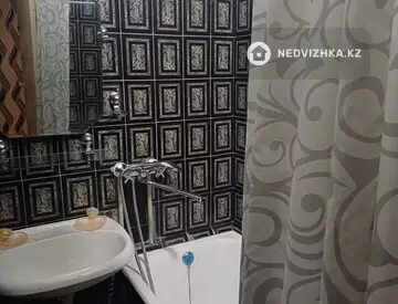 2-комнатная квартира, этаж 2 из 5, 48 м², На длительный срок, миниатюра 10