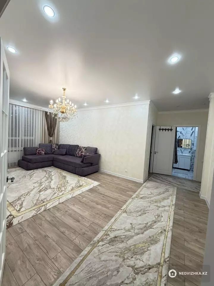 3-комнатная квартира, этаж 14 из 16, 98 м², фотография 2