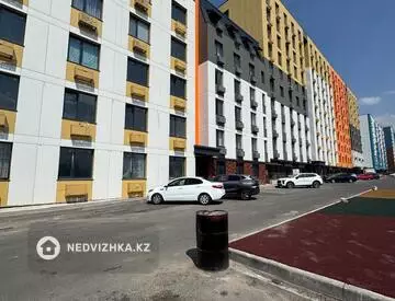 2-комнатная квартира, этаж 1 из 10, 72 м²