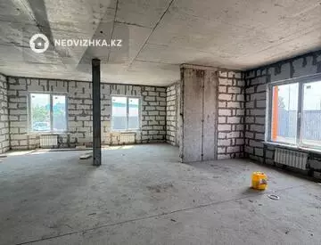 2-комнатная квартира, этаж 1 из 10, 72 м², миниатюра 9