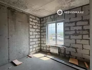 2-комнатная квартира, этаж 1 из 10, 72 м², миниатюра 12