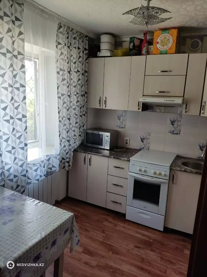 2-комнатная квартира, этаж 1 из 5, 45 м², фотография 5