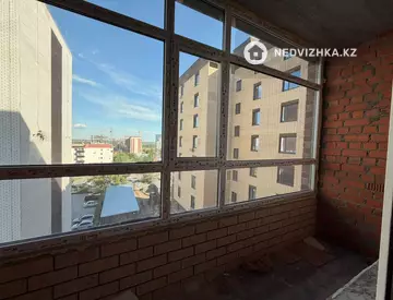 2-комнатная квартира, этаж 5 из 9, 81 м², миниатюра 3