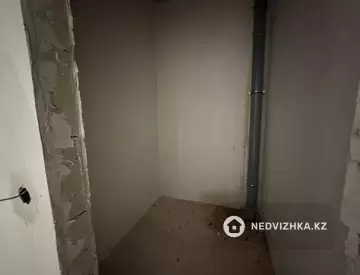 2-комнатная квартира, этаж 5 из 9, 81 м², миниатюра 10